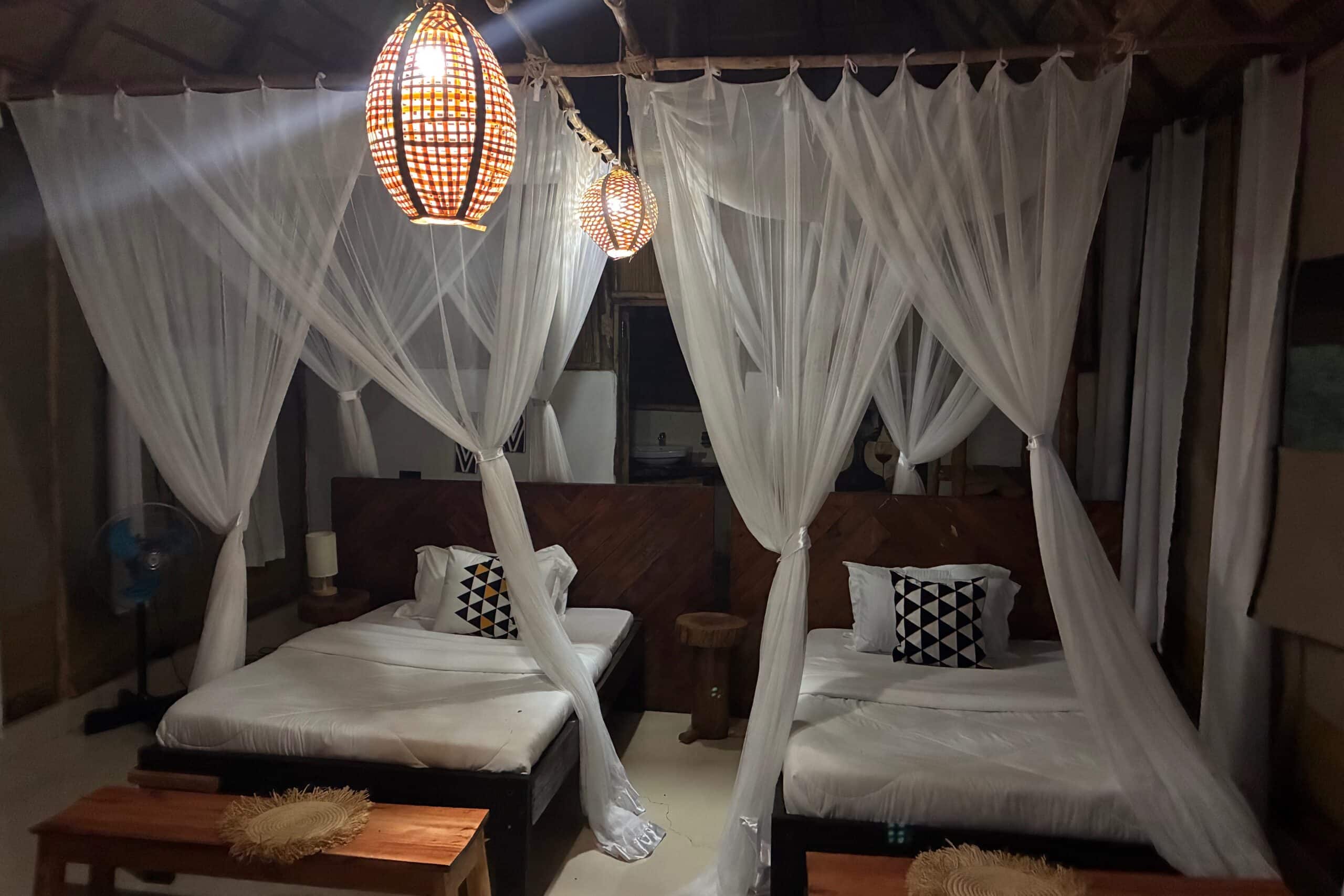 Deluxe safari tent