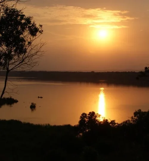 Bush-lodge-zicht-Kazinga-Channel