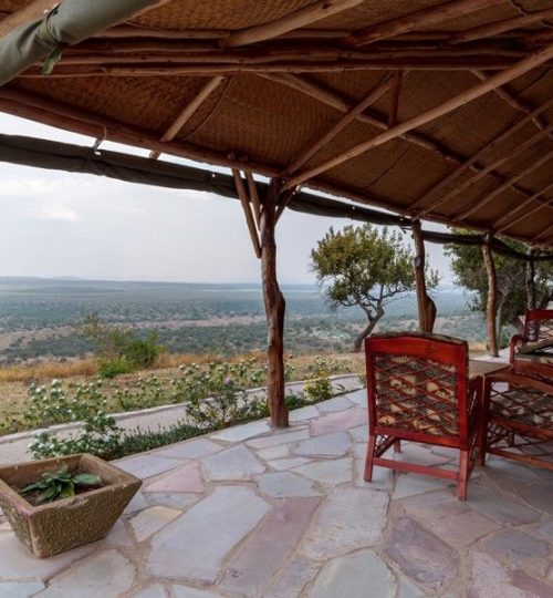 Mburo-Eagles-Nest-terras