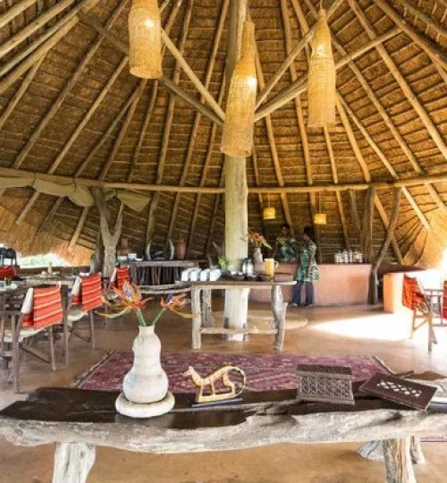 Mihingo-lodge-centrale-ruimte