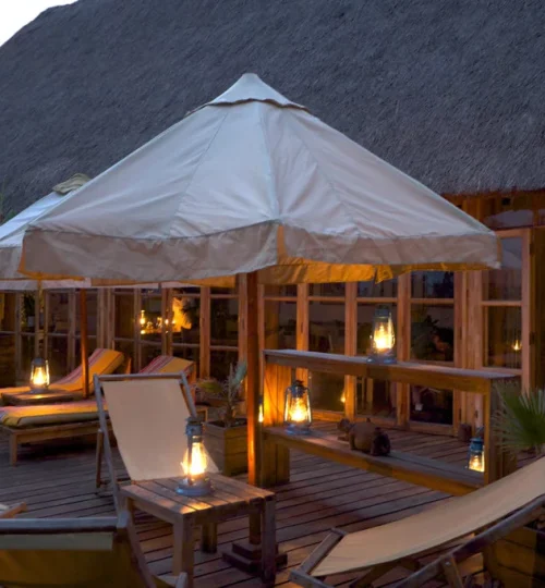 papaya-lake-lodge-relax-terras